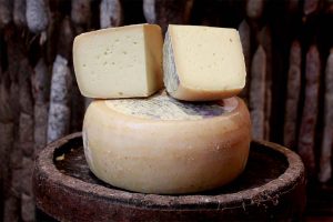 spicchio pecorino semi stagionato