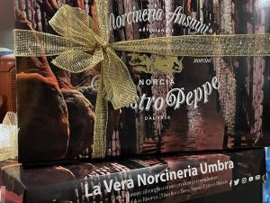 Scatola Natale 2023 Norcineria Ansuini Mastro Peppe