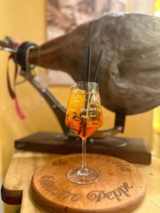 Aperitivo e prosciutto nostrano a Norcia