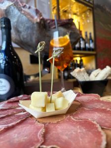 Gustose Norcinerie artigianali della Degusteria Mastra Peppe